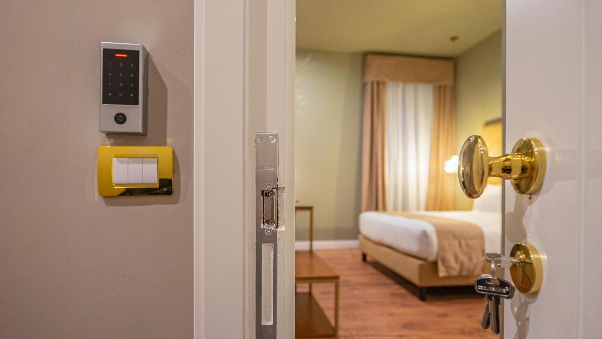 Navona Comfort Rooms Рим Экстерьер фото
